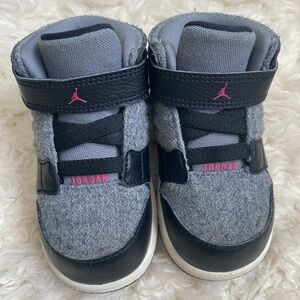 Jordan Toddler Gray and Black Sneakers